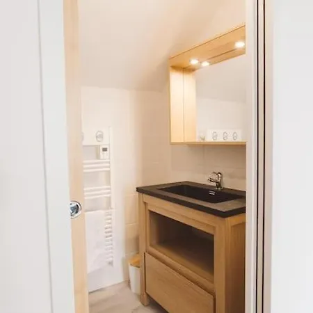 Lägenhet Pyrenean Charm - Veranda - Outdoor Courtyard Bagnères-de-Bigorre