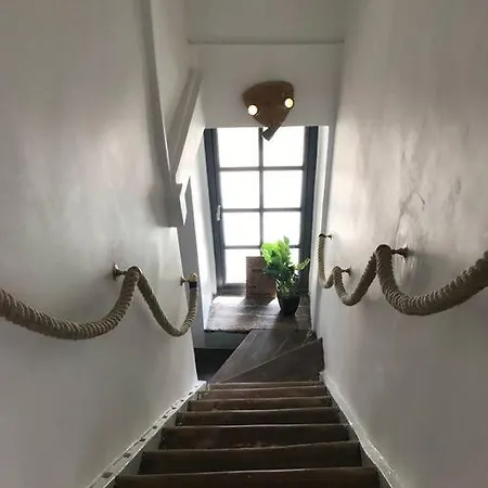 Lägenhet Pyrenean Charm - Veranda - Outdoor Courtyard *